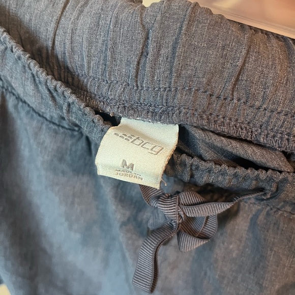 Athletic shorts - Picture 3 of 3